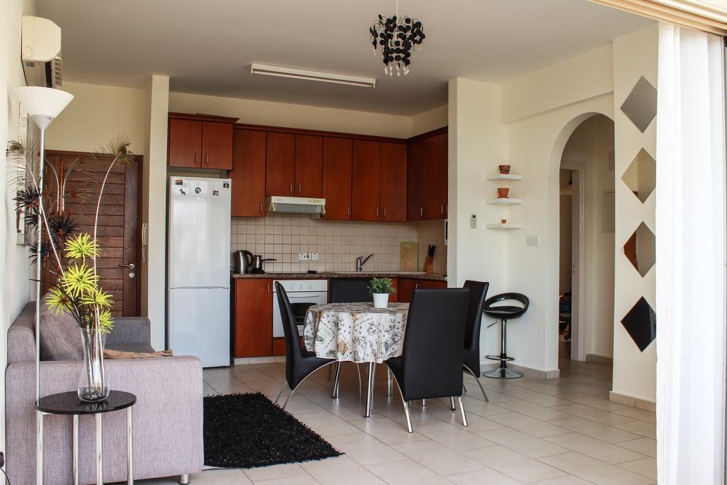 King'S Gardens Apartment Paphos Exterior foto